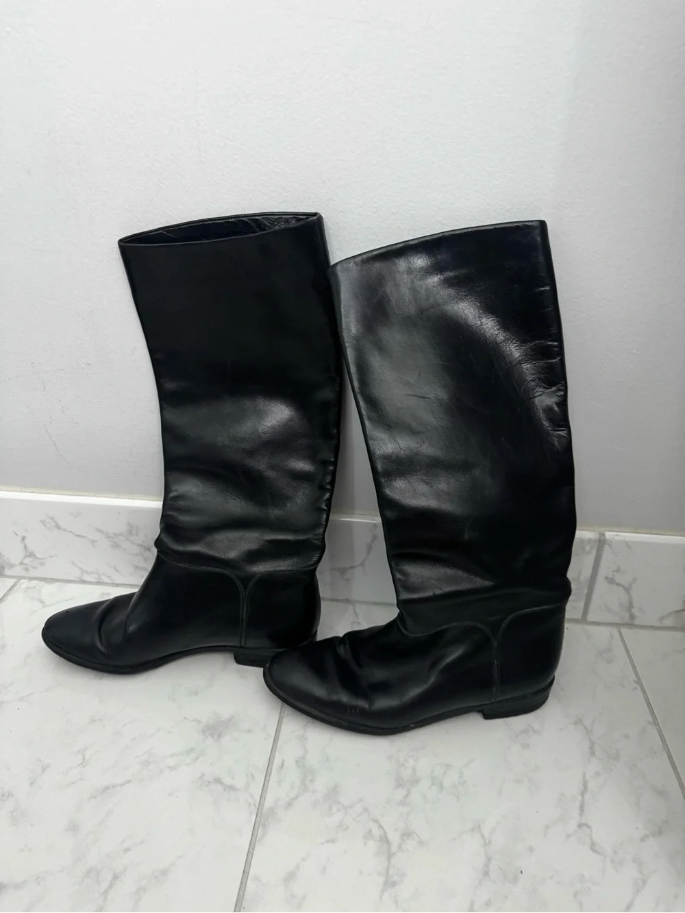 Pappagallo Black Leather Knee-High Boots